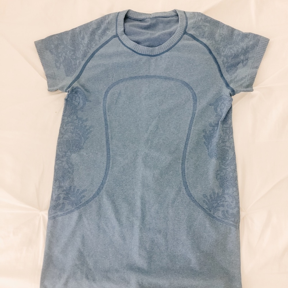 Lululemon Short Sleeve Top